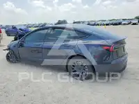 2024 Tesla Model 3 фото