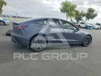 2024 Tesla Model 3 фото