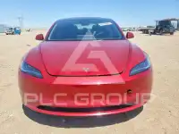 2024 Tesla Model 3 фото