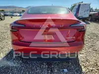 2024 Tesla Model 3 фото