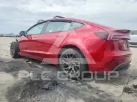 2024 Tesla Model 3 фото