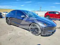 2024 Tesla Model 3 фото