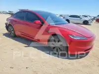 2024 Tesla Model 3 фото