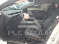 2024 Tesla Model 3 фото
