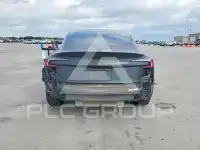 2024 Tesla Model 3 фото