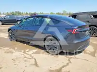 2024 Tesla Model 3 фото