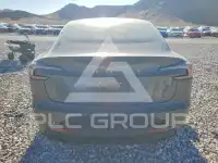 2024 Tesla Model 3 фото