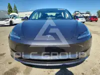 2024 Tesla Model 3 фото
