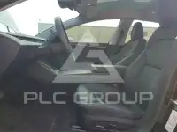 2024 Tesla Model 3 фото