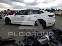 2024 Tesla Model 3 фото