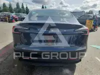 2024 Tesla Model 3 фото