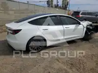 2024 Tesla Model 3 фото