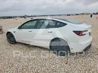 2024 Tesla Model 3 фото