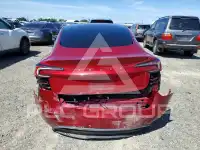 2024 Tesla Model 3 фото