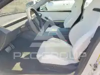 2024 Tesla Model 3 фото
