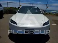 2024 Tesla Model 3 фото
