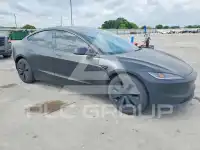 2024 Tesla Model 3 фото