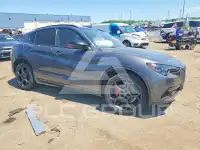 2024 Alfa Romeo Stelvio фото