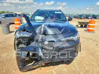 2024 Alfa Romeo Stelvio фото