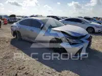 2024 Lexus ES350 photo
