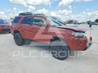 2024 Toyota 4 RUNNER фото