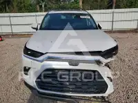 2024 Toyota Highlander photo