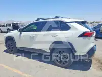 2024 Toyota RAV4 фото