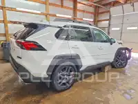 2024 Toyota RAV4 фото