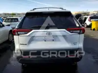 2024 Toyota RAV4 фото
