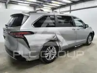 2024 Toyota SIENNA фото