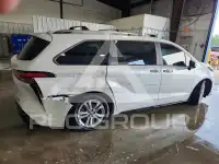 2024 Toyota SIENNA фото