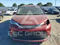 2024 Toyota SIENNA photo