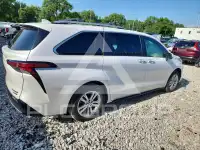 2024 Toyota SIENNA фото