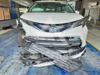 2024 Toyota SIENNA photo