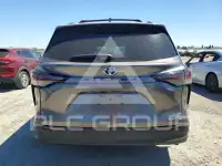 2024 Toyota SIENNA photo