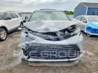 2024 Toyota SIENNA фото