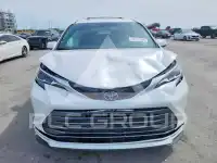 2024 Toyota SIENNA фото