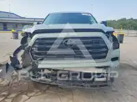 2024 Toyota SEQUOIA фото