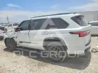 2024 Toyota SEQUOIA фото