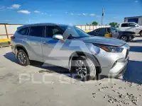 2024 Toyota Highlander photo