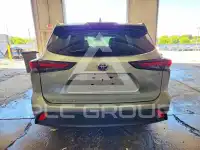2024 Toyota Highlander photo