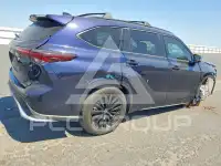 2024 Toyota Highlander photo