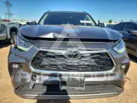2024 Toyota Highlander photo