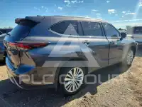 2024 Toyota Highlander photo