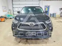 2024 Toyota Highlander photo