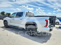 2024 Toyota TUNDRA фото