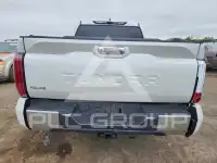 2024 Toyota TUNDRA фото