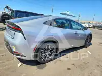 2024 Toyota PRIUS photo