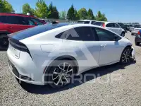 2024 Toyota PRIUS фото
