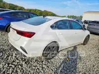 2024 KIA Forte фото
